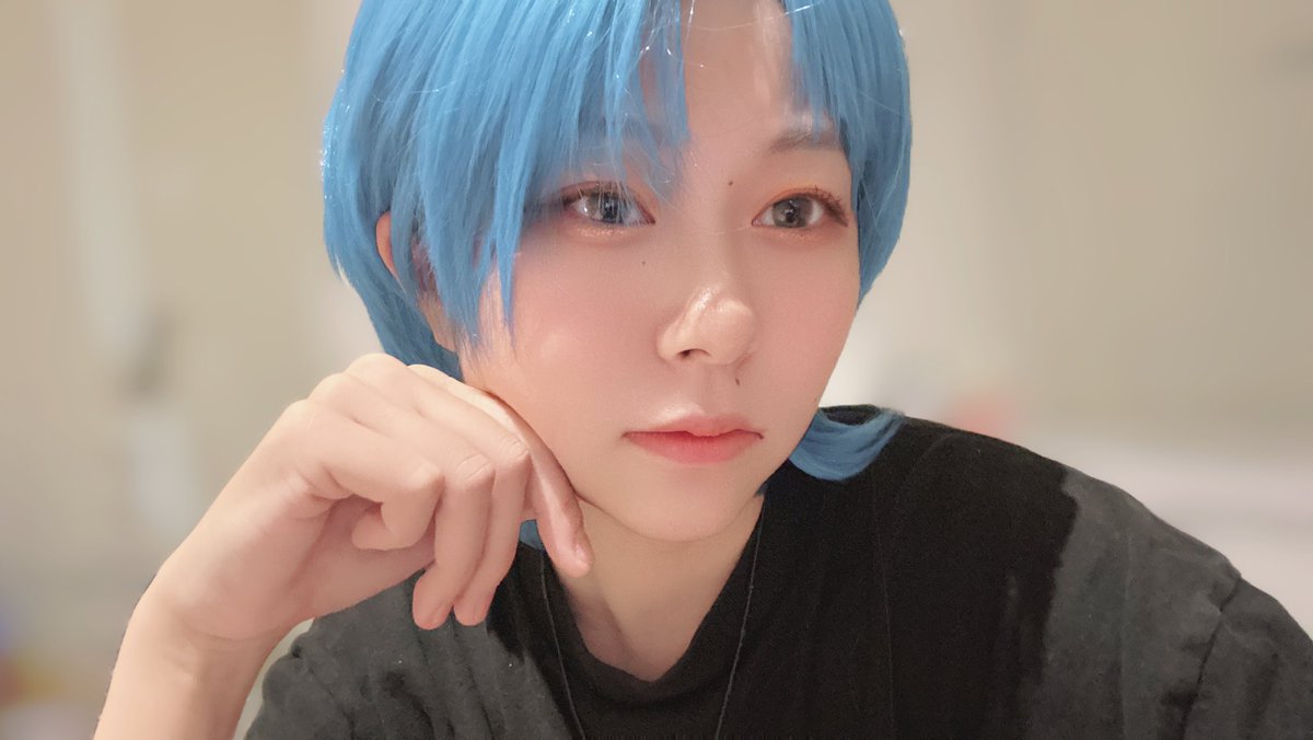 HIMARI_MLL's tweet photo. ぱてこす初参加でした🌙
セーラームーンのマーキュリーのコスプレどうでしょう！結構似合うんじゃない？😳
派手髪に染めたくなります……🥺！！
 #今日のむんらばごはん https://t.co/syD7Bu0kUC