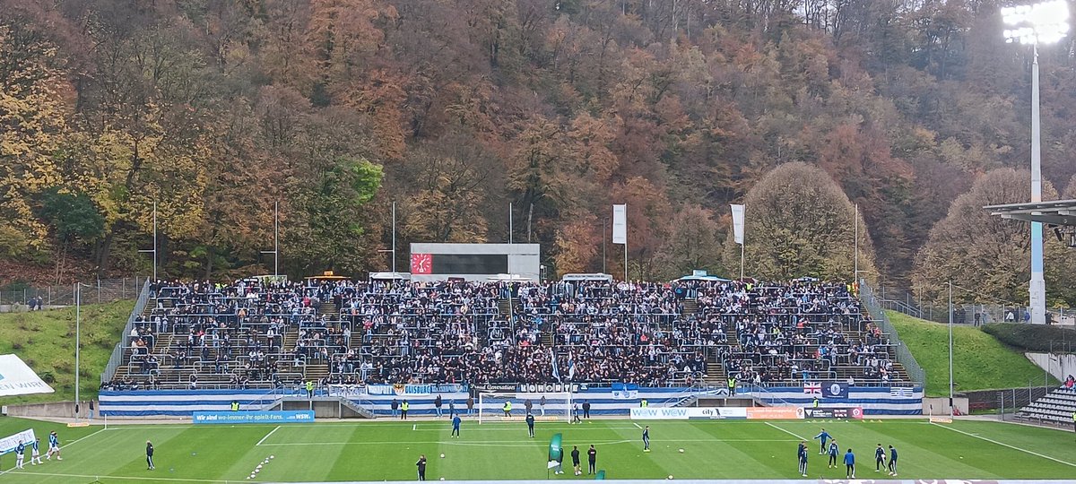 Sascha1982wtal's tweet image. Heute mal was los im Gästeblock 

#WSVMSV