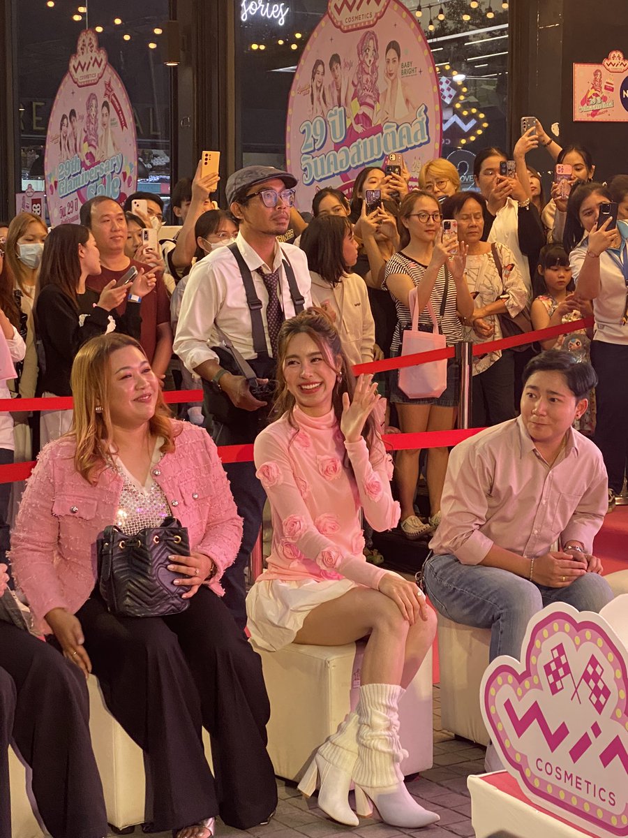 ∂єωу◞♡ tweet media