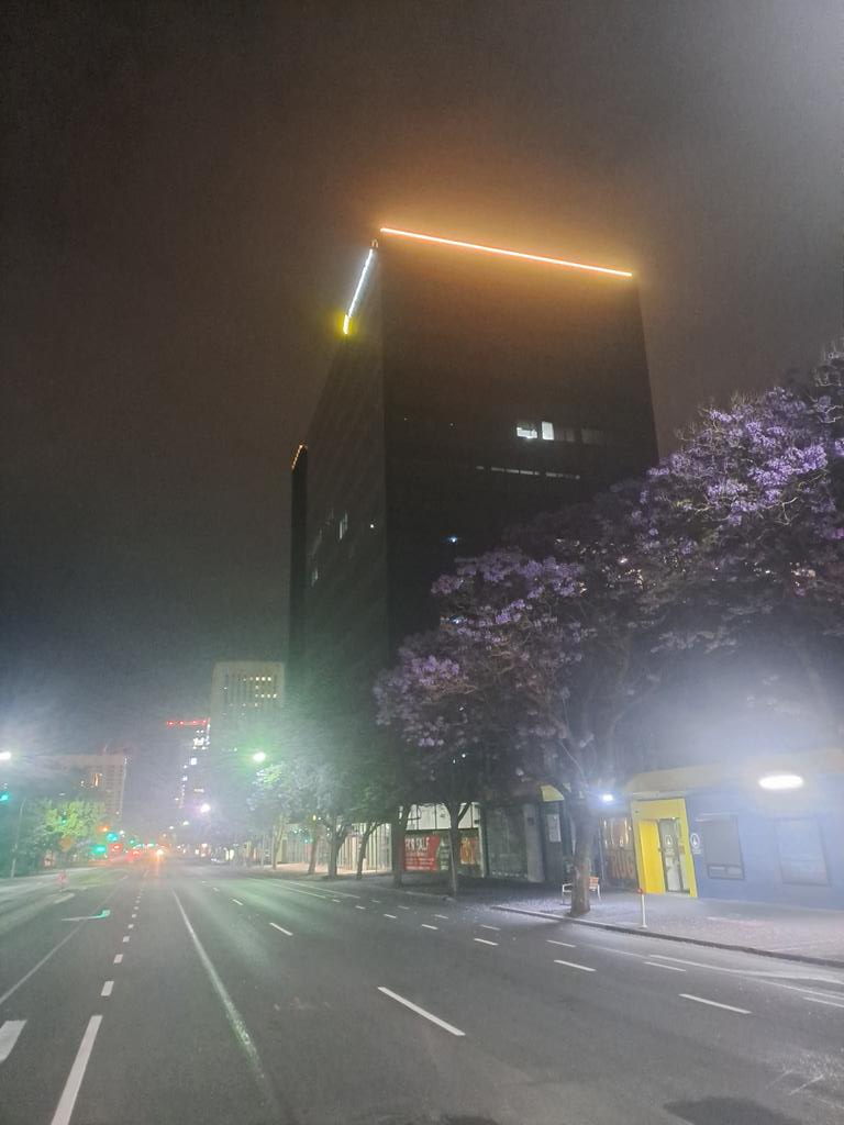 GrahamButt94395's tweet photo. Commonwealth Bank Adelaide. 
Black Cube. https://t.co/gRIdeTd6p1