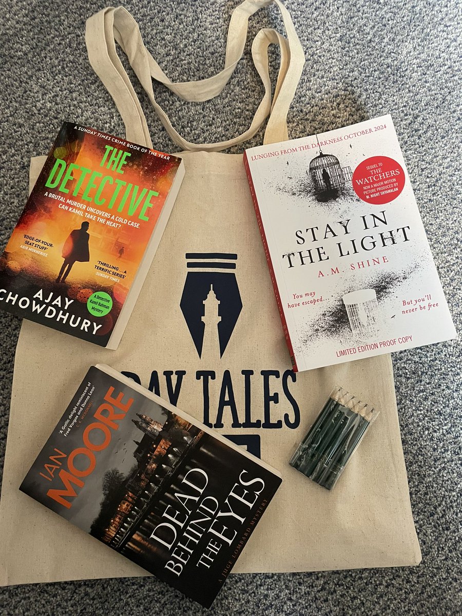 MelanieToBeRead's tweet image. Time for a bit of joy so #BookishGiveway time 

A giveaway of 
#TheDetective by #AjayChowdhury
#DeadBehindTheEyes by #IanMoore
#StayInTheLight by #AMShine 

Follow me / retweet to enter! 😀📚😀

UK only!

Winner drawn Sun 17 November midday

#BookTwitter 
#BookX 
#BookBlogger