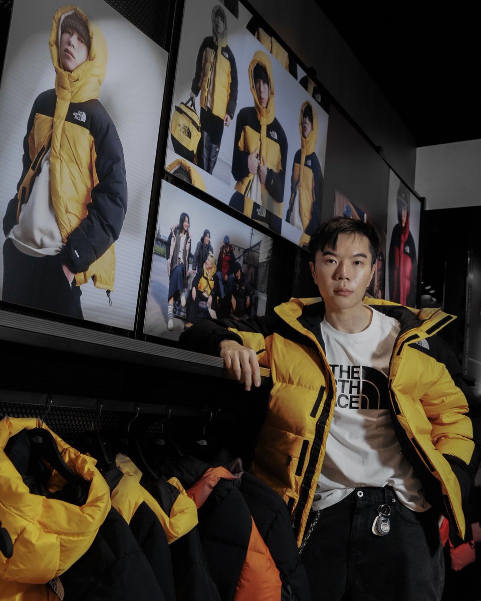 SUMATRAMM's tweet photo. YOLO PARKA SEASON IS COMING ✨
เตรียมพร้อมกับชิ้นหลักติดบ้านที่ไปไหนลุยไหนก็อุ่น ติดลบไงก็ไหวอยากให้มีติดตู้ติดบ้าน
#TheNorthFaceThailand
#NeverStopExploring
#FaceTheNorthFace
#HMLYNPARKA30
#FindYourOwnWay https://t.co/zn5F9Bhu98