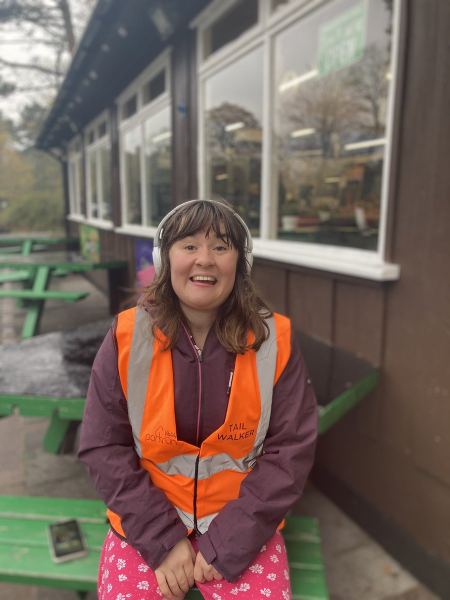 MelPinnington's tweet photo. #AusomeEllie completed her 25th volunteer wearing a tail of her own making @HeskethParkjpr today
#Hoorayforjuniorparkrun
#tailwalker
#superstar https://t.co/aDW5hLVkV5