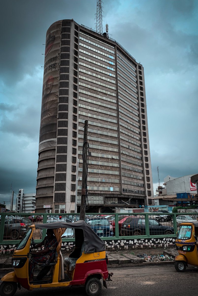 iamjephola's tweet photo. Standing tall since 1965. Cocoa House, a timeless Ibadan landmark and a symbol of Nigeria's rich heritage. 

I shot and edited this image with a mobile phone. https://t.co/GECByacMf4
