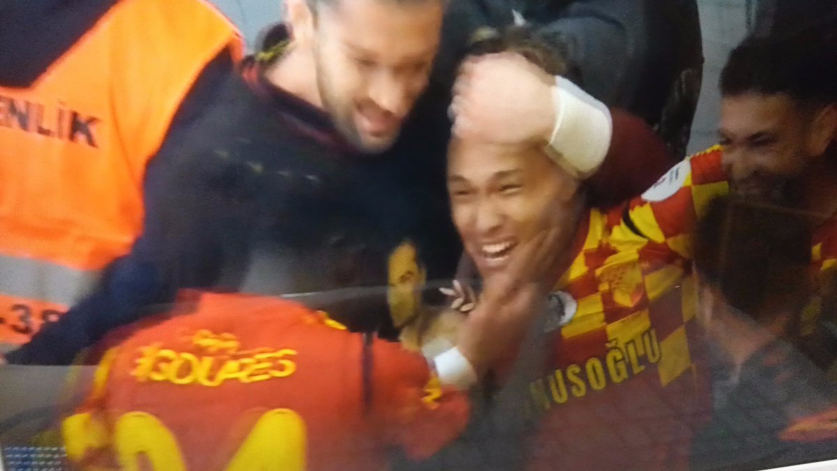 玖生さん、初ゴーール！！
🔴🟡🔴🟡🔴🟡

#松木玖生 #ギョズテペ #Goztepe 
#FC東京family