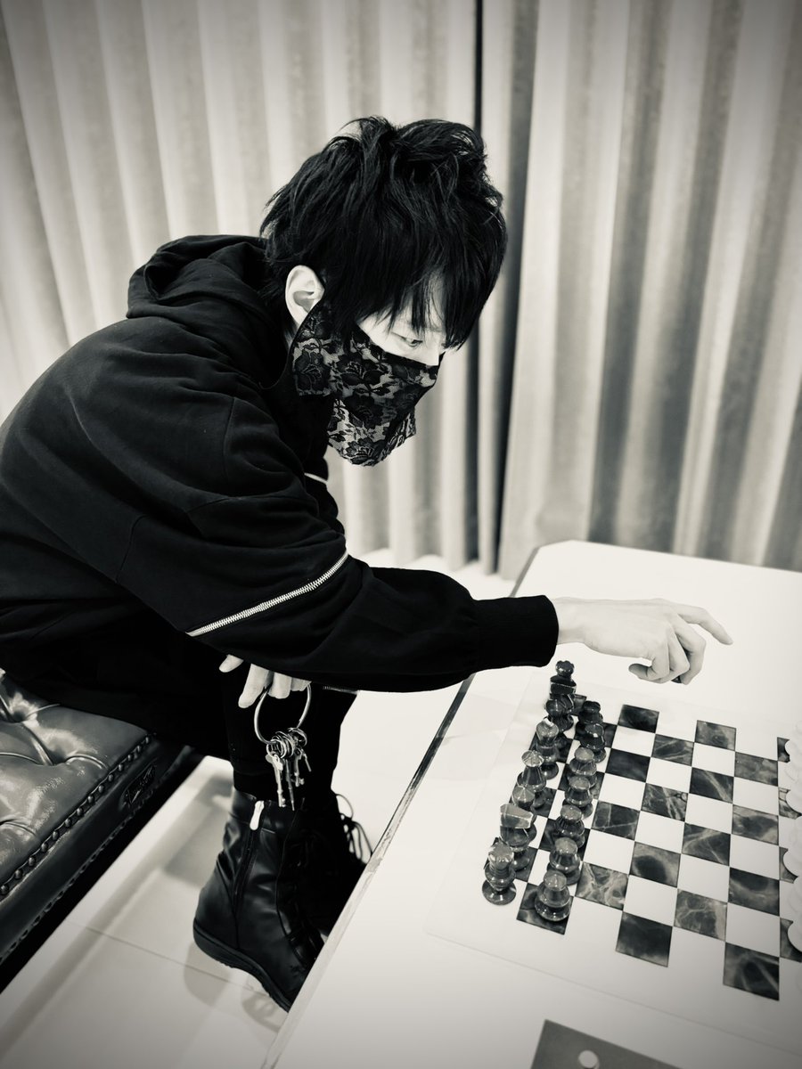 毎度の事ながらレアキャラ出演
本日もありがとうございました
年内の出演もあと２回のみ

#Unseenyou
#DAZZLE