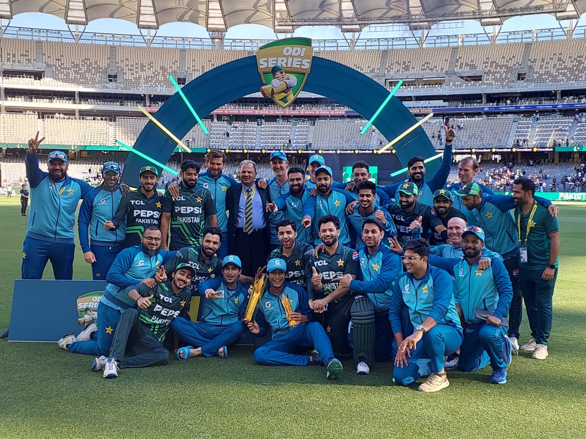 SajSadiqCricket's tweet photo. Pictures courtesy of PCB from the 3rd ODI today between Australia and Pakistan at Perth #AUSvPAK #Cricket https://t.co/9geEcFquI3