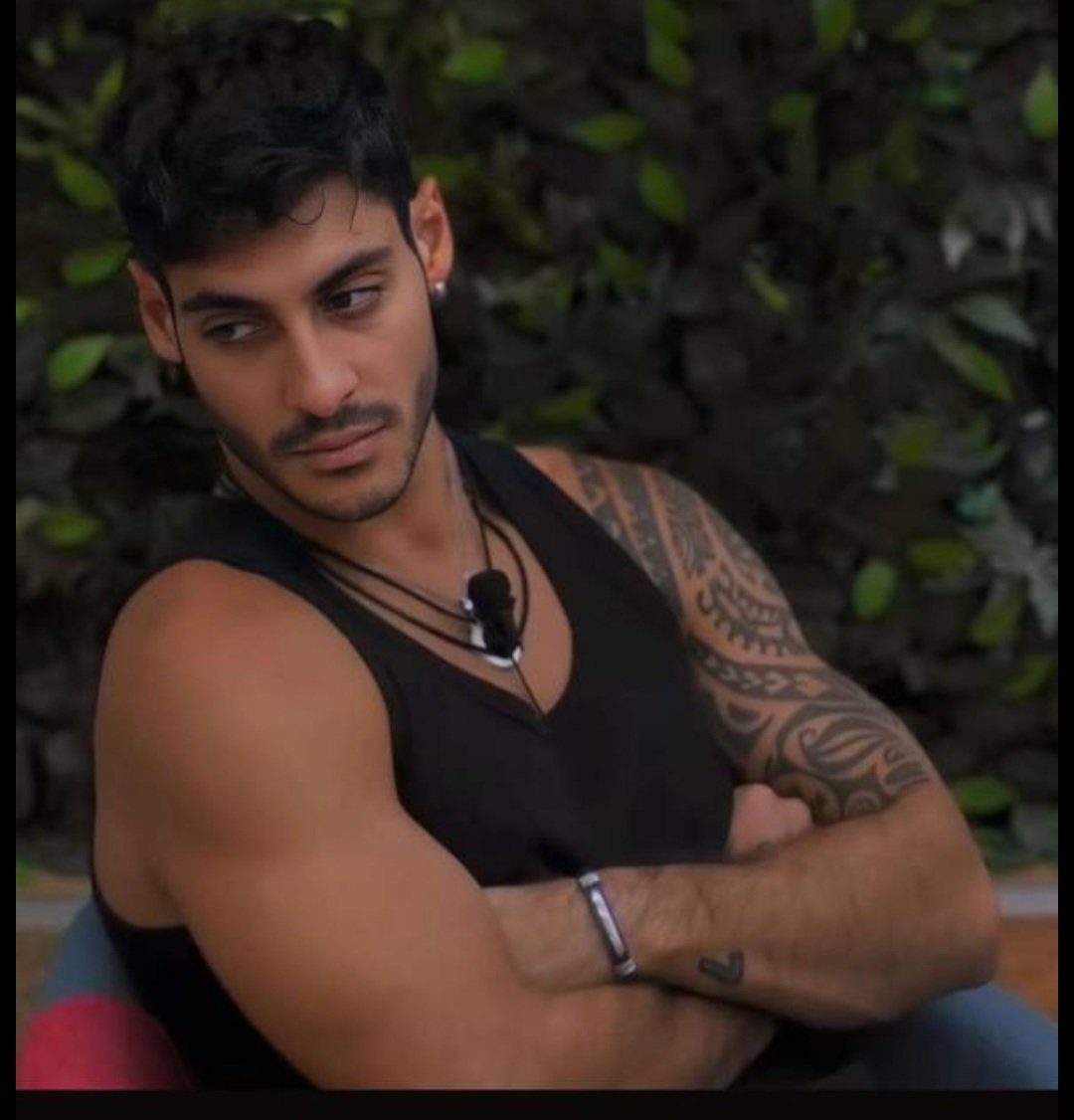 littlesun77_'s tweet photo. #javi7 #shaviers sei tu il nostro #grandefratello !!!!! https://t.co/Q4yVXRDP9K