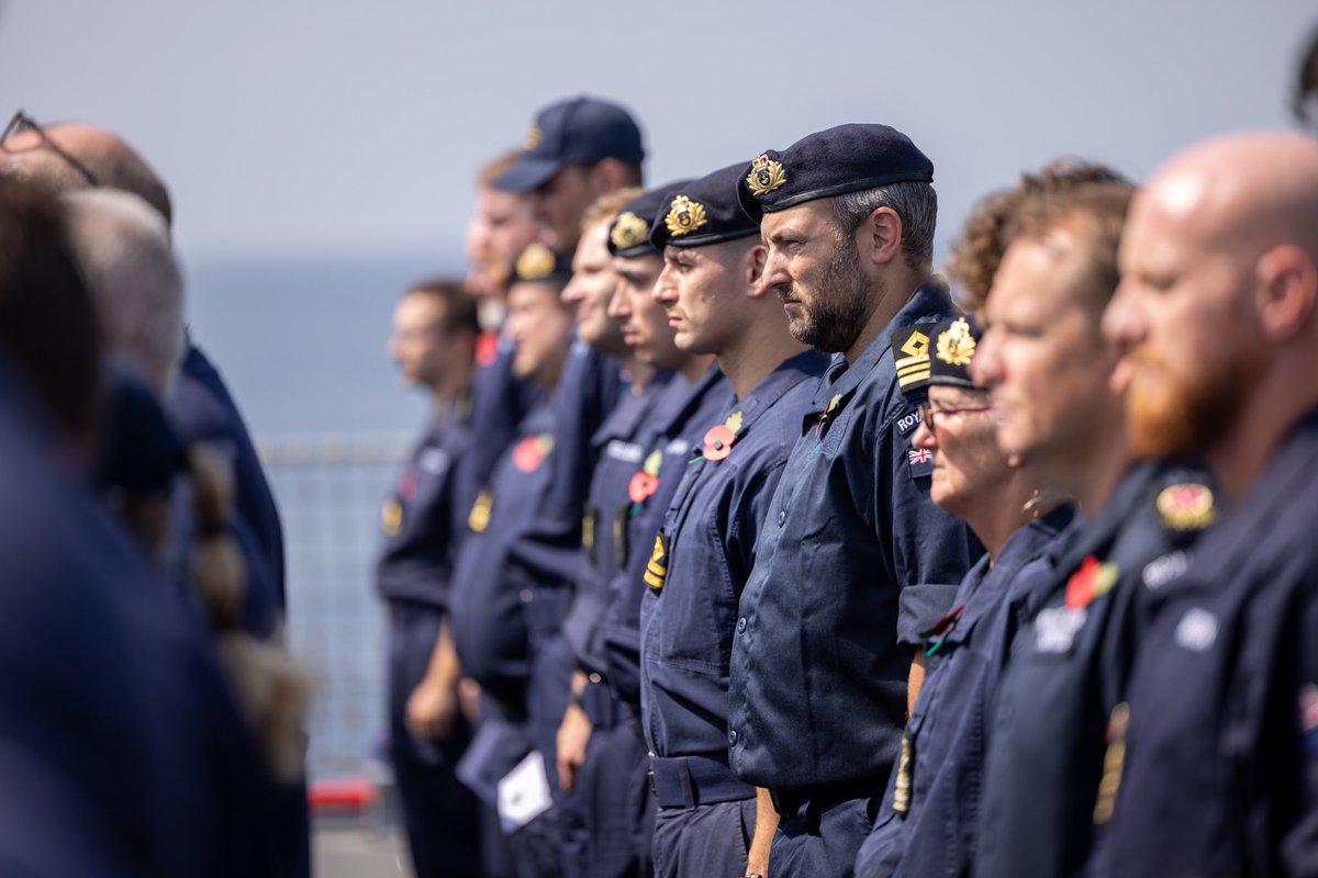 At 1100 today, whilst at sea off West Africa, we paused to conduct a Remembrance Service. We paid our respects to honour those before us that have sacrificed so much such that we can enjoy our freedom today ⚓️🇬🇧  #WeWillRememberThem
#LestWeForget #EveryPoppyCounts