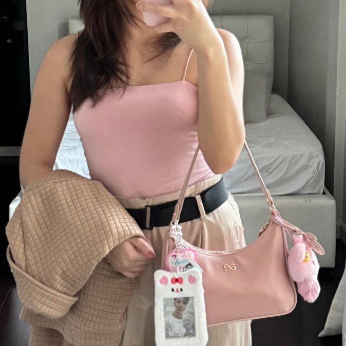 verhanline's tweet photo. 🐇💗 https://t.co/sdfL1CJsvB