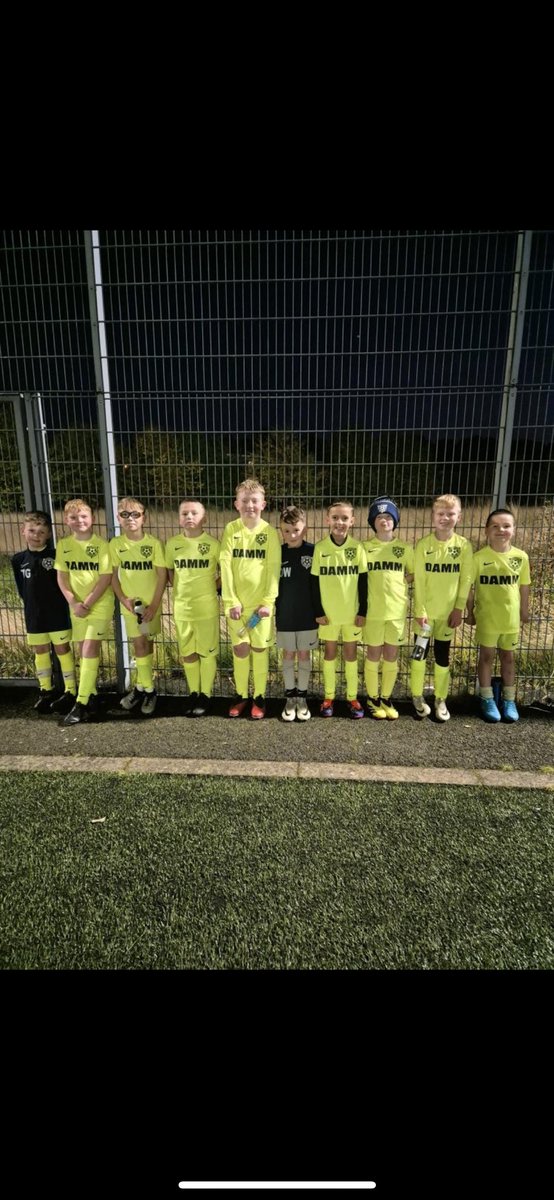 Thorn2015S's tweet photo. Thorn Blues travelled to Toryglen to take on Charlie Miller Academy. The boys piled on the pressure and played some excellent football and some lovely goals from Noah, Shay, Finn and Luke coming away with a 5-2 win ⚽️ C’mon the Thorn 🙌🏼 #football #youthfootball https://t.co/5rd6HuyUH1