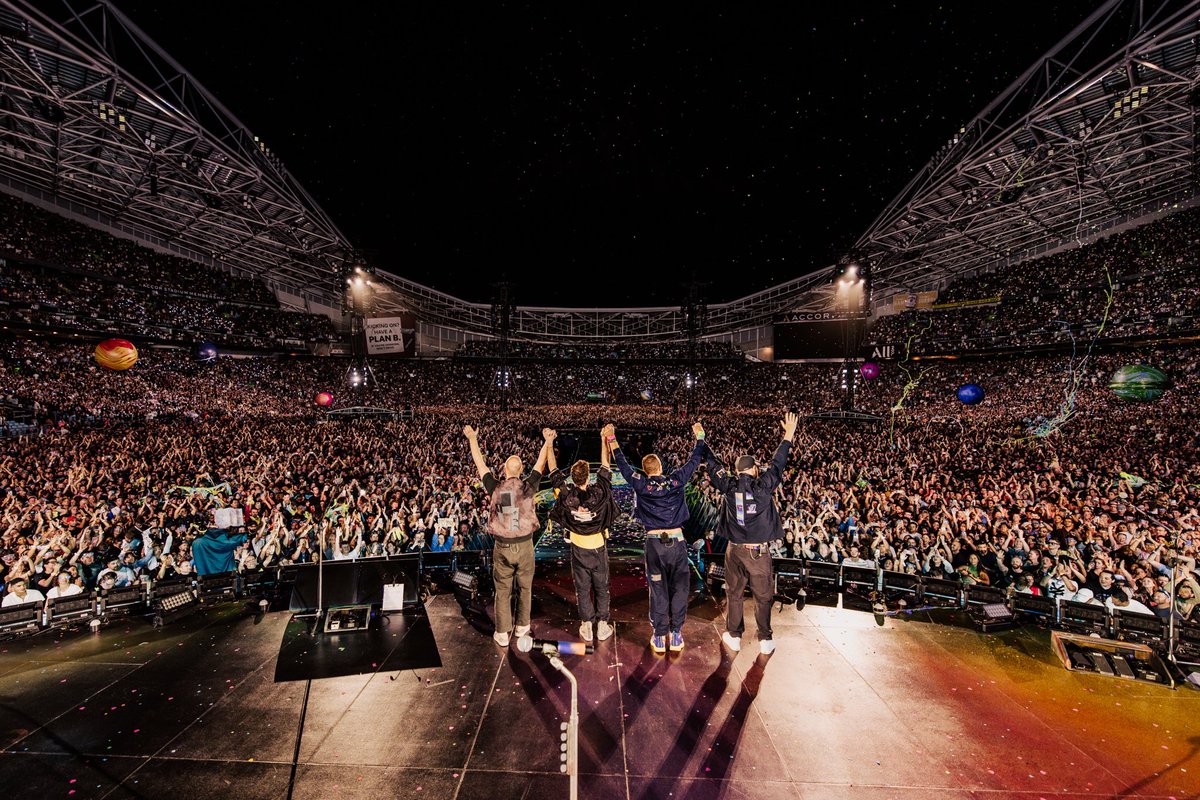 Thank you for four incredible nights Sydney 💛💚