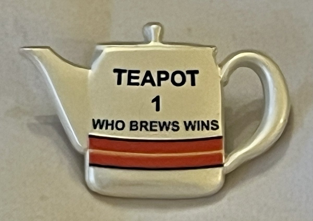aidanbkelly's tweet photo. Teapot one coins and badges.  Raising money for @UK_COPS 
https://t.co/AcCLlmPdI1 https://t.co/zt1bH2bzZz