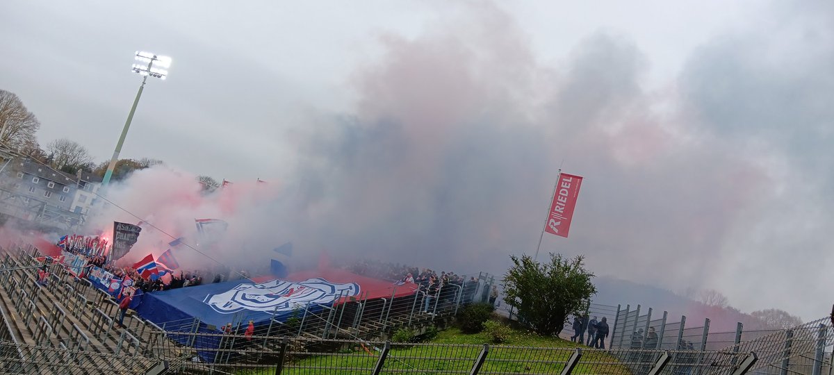 Sascha1982wtal's tweet image. Paar Eindrücken aus dem Stadion #WSVMSV

WSV Ultras