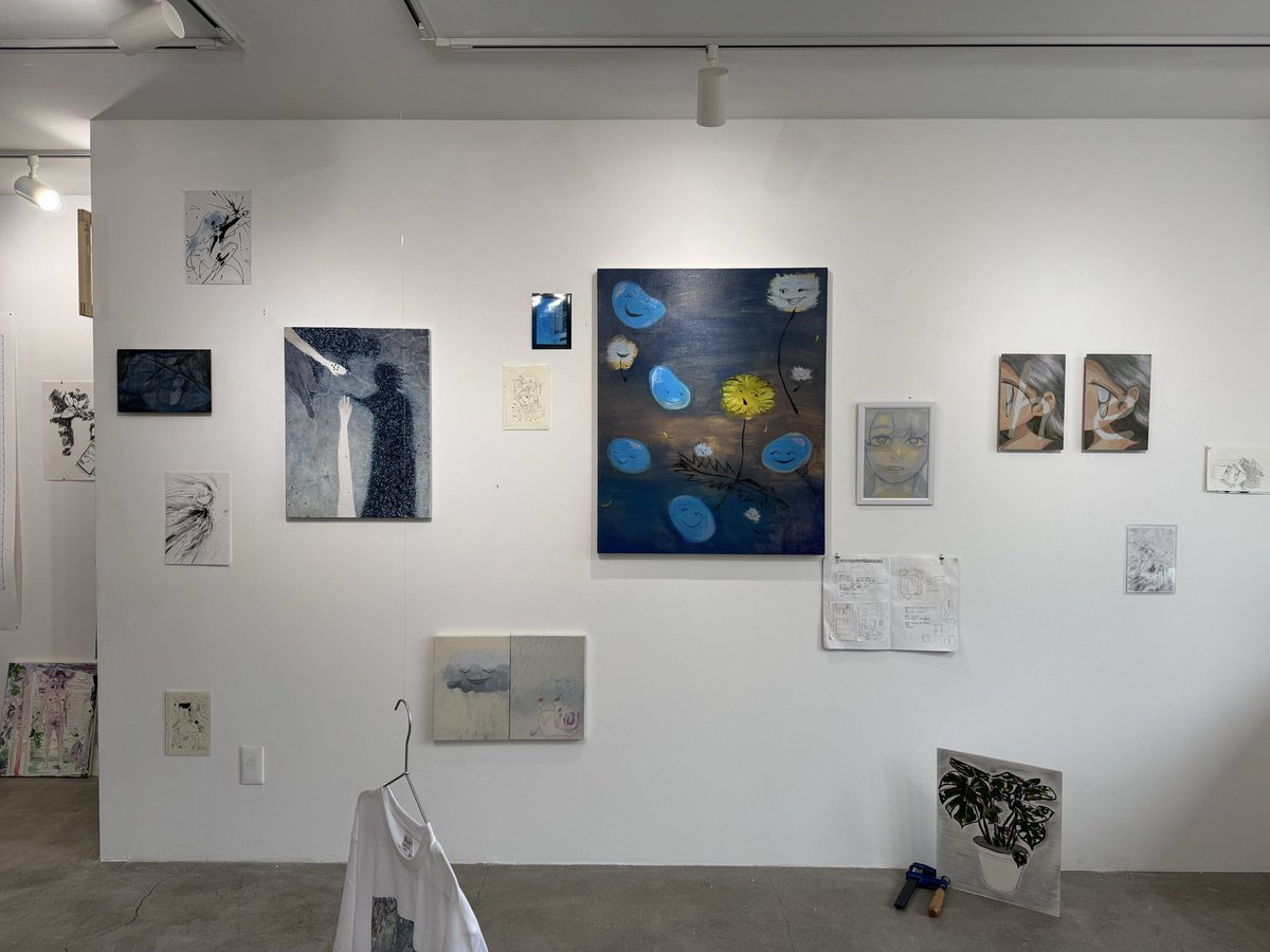 mujina1985's tweet photo. 「ちょっと寄り道しませんか vol.3」at gallery10[TOH]

出展作家：息継ぎ、石井海音、楠田亀ニ、鈴木玲美、芹澤美咲、多田恋一朗、谷口洸、原ナビィ、平田守、布施琳太郎、安井鷹之介、米澤柊

11月24日まで https://t.co/W5jGH1rnVm