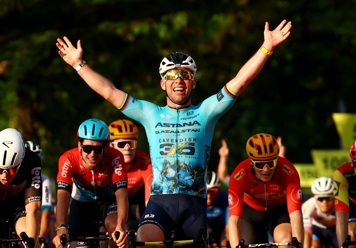 Thank you, Cav 🫶

Sir Mark Cavendish signs off from his glittering career with victory in Singapore 🙌

An Olympic silver medallist in 2016, the Manx Missile was one of the defining riders of his generation 🚴‍♂️

Happy retirement, <a href="/MarkCavendish/">Mark Cavendish</a> 🫡
