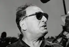 merlinpapin3's tweet photo. .@FredOL69007 Aujourd'hui le producteur #SamSpiegel aurait eu 123 ans (décédé en 1985) on lui doit
La Poursuite Impitoyable
Le Dernier Nabab
Lawrence D'Arabie
La Nuit des Généraux
Sur les Quais
Le Pont de la Rivière Kwai
L'African Queen
Le Criminel https://t.co/0A5cb3Katd