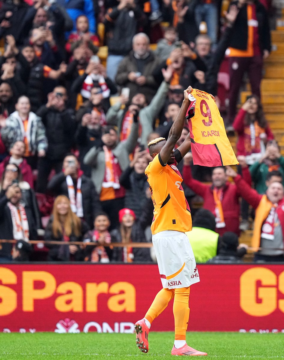 GalatasaraySK's tweet photo. 🫶 https://t.co/knKQwoZ47W