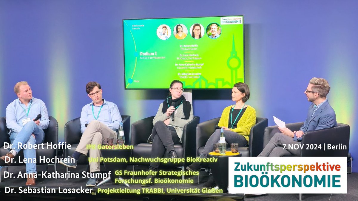 bioökonomie.de (@biooekonomiede) on Twitter photo Als Abschluss des Vormittags folgte eine Podiumsdiskussion zum Thema Karriere in der Wissenschaft, von Dr. Robert Hoffie vom <a href="/LeibnizIPK/">Leibniz IPK</a>, Dr. <a href="/LenaHochrein/">Lena Hochrein</a> von der <a href="/unipotsdam/">Universität Potsdam</a>, Dr. Anna-Katharina Stumpf von der <a href="/Fraunhofer/">Fraunhofer-Gesellschaft</a>, und Dr. <a href="/S_Losacker/">Sebastian Losacker</a> von der <a href="/jlugiessen/">Universität Gießen</a>!🙌 Als Abschluss des Vormittags folgte eine Podiumsdiskussion zum Thema Karriere in der Wissenschaft, von Dr. Robert Hoffie vom <a href="/LeibnizIPK/">Leibniz IPK</a>, Dr. <a href="/LenaHochrein/">Lena Hochrein</a> von der <a href="/unipotsdam/">Universität Potsdam</a>, Dr. Anna-Katharina Stumpf von der <a href="/Fraunhofer/">Fraunhofer-Gesellschaft</a>, und Dr. <a href="/S_Losacker/">Sebastian Losacker</a> von der <a href="/jlugiessen/">Universität Gießen</a>!🙌