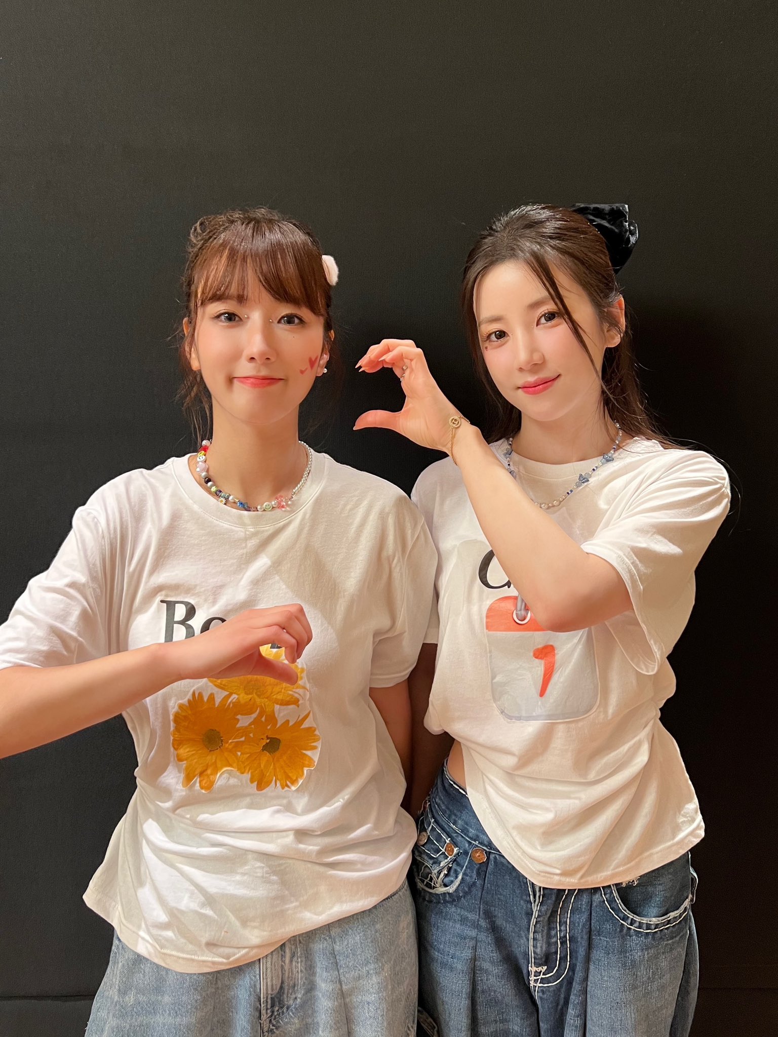 GcBuSDqbwAEWcqy?format=jpg&name=large