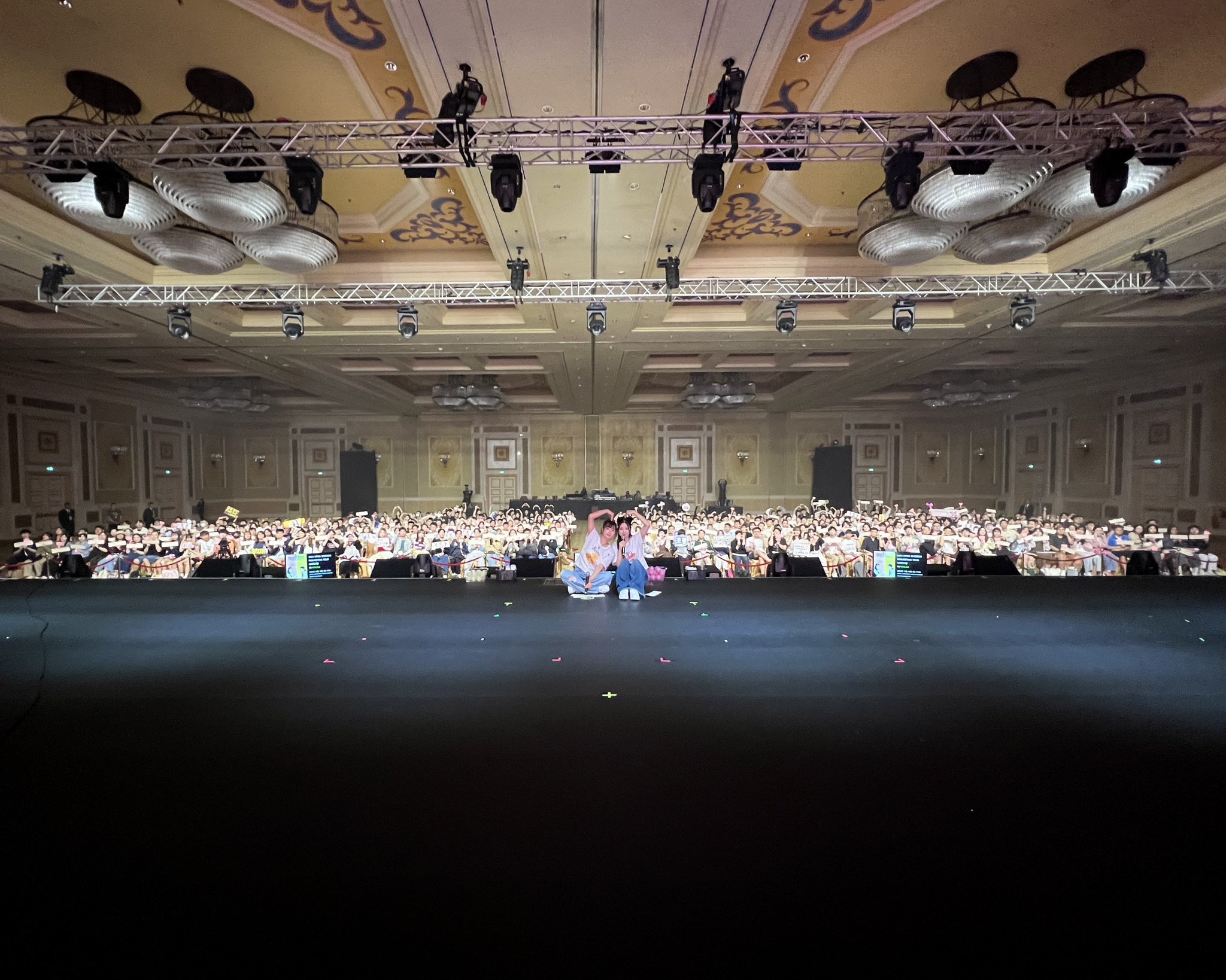 GcBuSDsbAAAtqz3?format=jpg&name=large