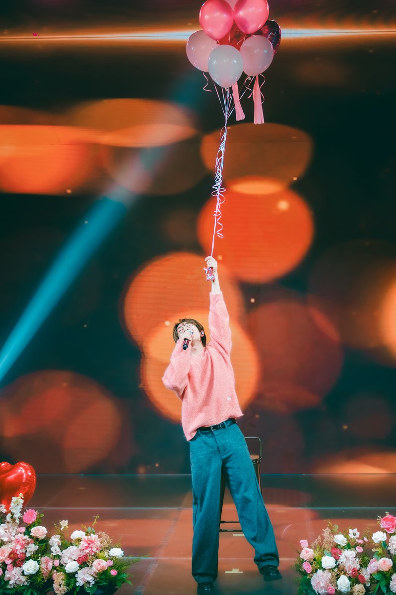 241110
🍑🎈🍃☁️
#온유 #ONEW