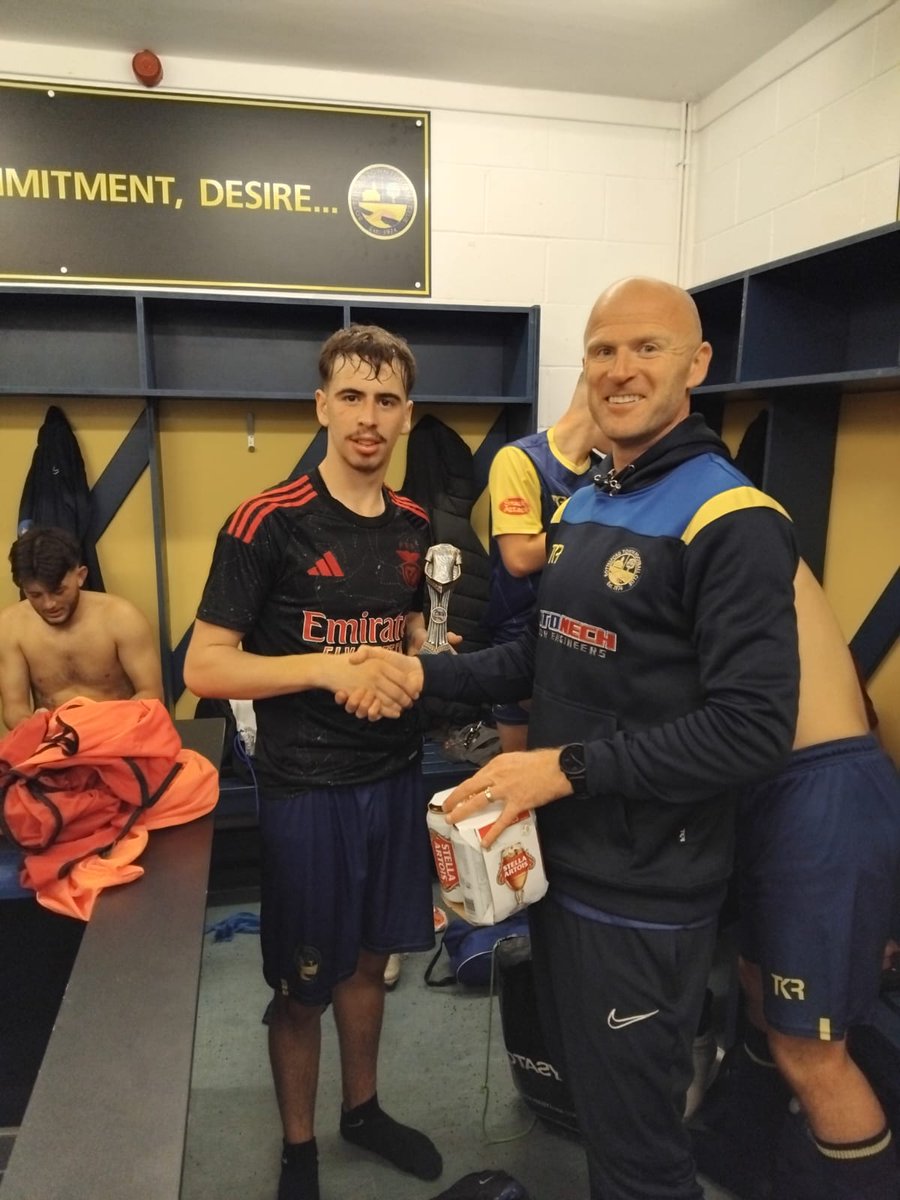 Botty_Dev's tweet image. Goals goals goals as always but was the first of 5 for us a shot or cross 👀 

3 more points for the Devs

All the best to Epworth for rest of the season. 

MOM to Paulo, unbelievable good today 👏

Donkey of the day to Scott, yes we know it's a botty shirt you have on