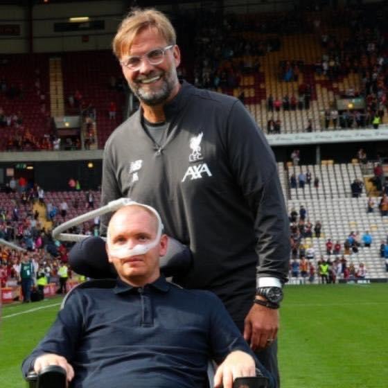 Jayne Halhead (@jaynes__world) on Twitter photo CHRIS RIMMER, a former <a href="/BritishArmy/">British Army 🇬🇧</a> soldier who fought in #Afghanistan, lost his life to motor neuron disease #MND in 2022 at the age of 39.
Following his #MND diagnosis, Chris co-founded the <a href="/DarbyRimmerMND/">Darby Rimmer MND Foundation</a> Foundation.
#WeWillRememberThem.... CHRIS RIMMER, a former <a href="/BritishArmy/">British Army 🇬🇧</a> soldier who fought in #Afghanistan, lost his life to motor neuron disease #MND in 2022 at the age of 39.
Following his #MND diagnosis, Chris co-founded the <a href="/DarbyRimmerMND/">Darby Rimmer MND Foundation</a> Foundation.
#WeWillRememberThem....