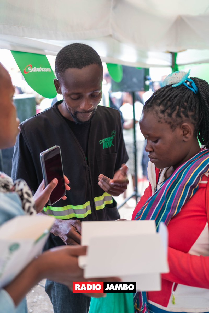 RadioJamboKenya's tweet photo. Hakuna kampuni yoyote ambayo itakupatia smartphone kwa kshs30 pekee kila siku kama si @SafaricomPLC 🫶. Jishikie yako sasa hivi. Unachohitaji ni shilingi mia tano tu na kitambulisho.
Unasubiri nini?
#SafaricomBonanza #NeonUltra #OneLoveTour #KituoChaWakenya https://t.co/Zsc2AOesnV