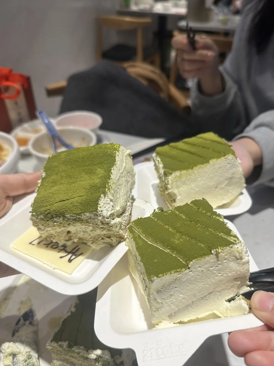 Heloise_cc's tweet image. 私をサポートしてくれてありがとう。これは公式アカウントですか？