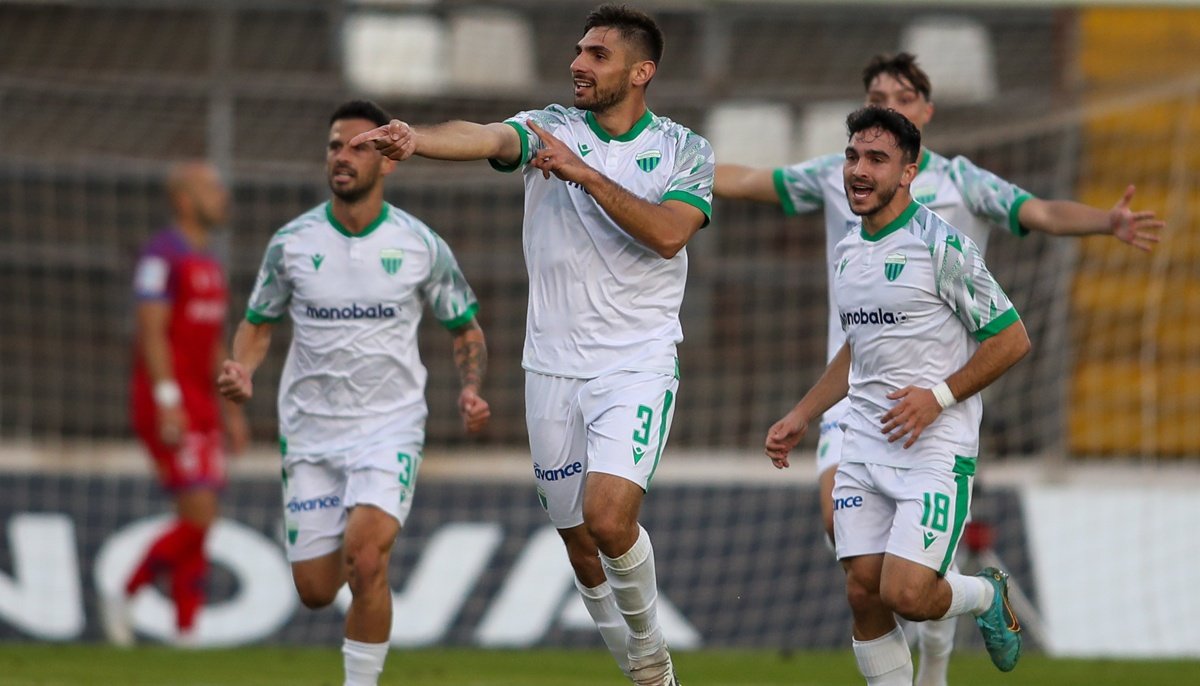 HellasFooty's tweet photo. FT: Levadiakos 3-2 Volos
Levadiakos came from behind to get a hugely important win in their bid to stay in the Super League this season
#LEVVOL #SLGR https://t.co/ouZksML5NC