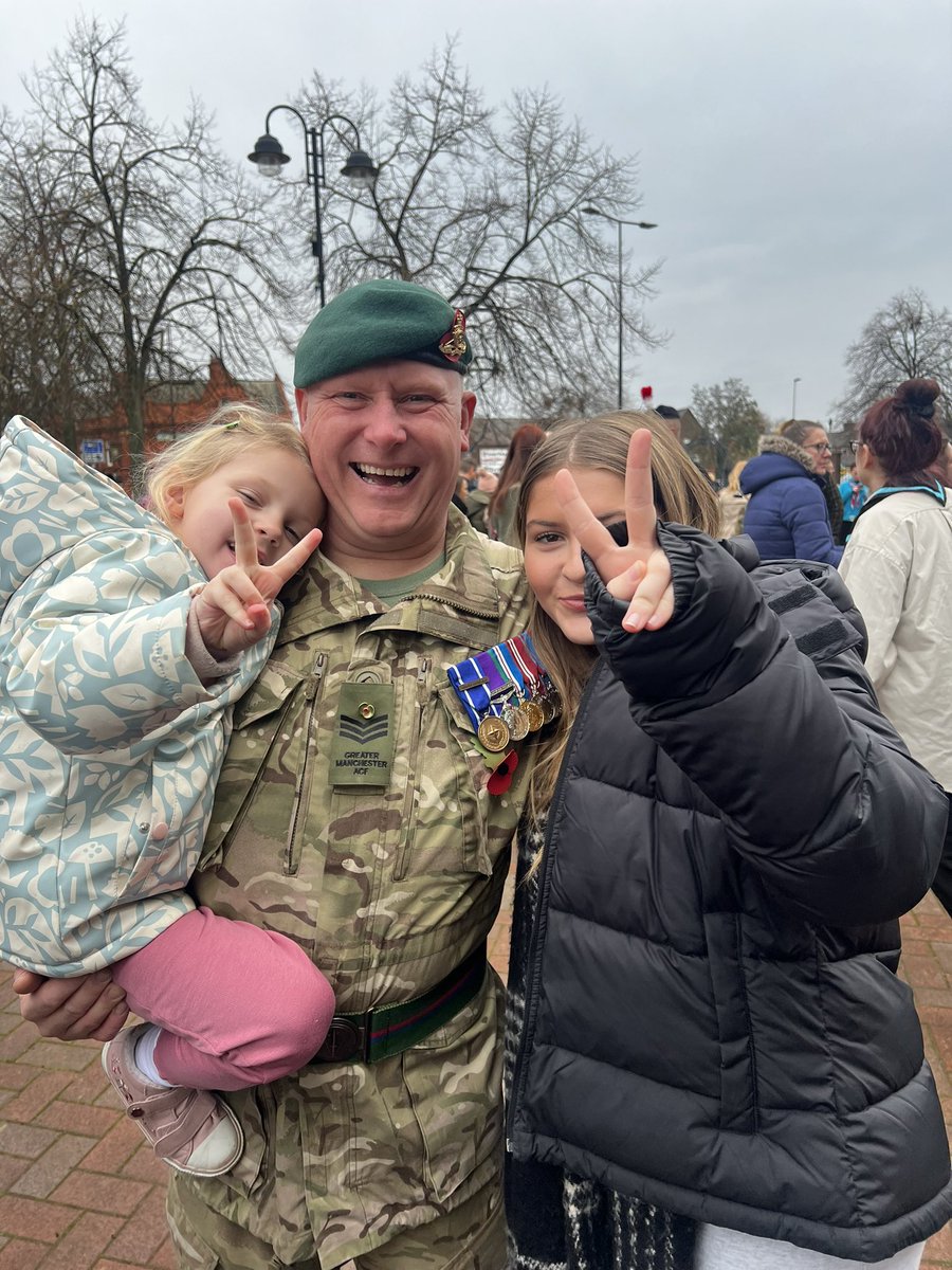 Victoria Crompton tweet media