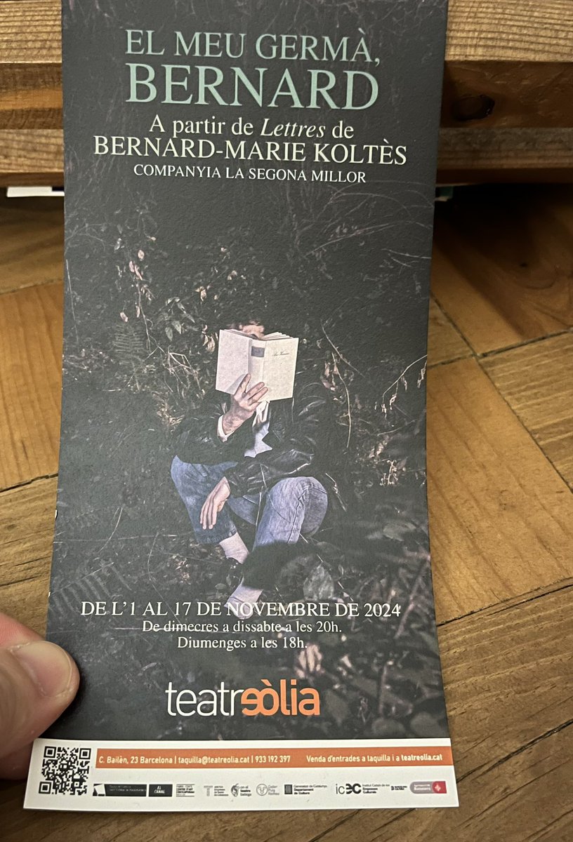 Un gran viatge el que ens fa fer en Bernard. En la veu, cos i ànima d'un meravellós <a href="/albertauselle/">albert ausellé</a>. Parlant de l'amor, la mort, deixar marxar i com acompanyem. El treball de l'Albert és hipnòtic. La minima posada en escena per donar força a les paraules. Aneu al <a href="/teatreolia/">Teatre Eòlia</a>
