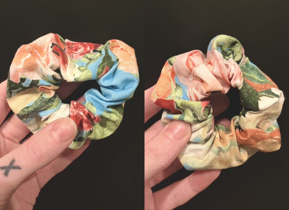 themidnight25co's tweet photo. set of two mini floral scrunchies 💐 hand sewn by me, available via vinted

https://t.co/0SdZpxP9nK https://t.co/De4PFg8WJo