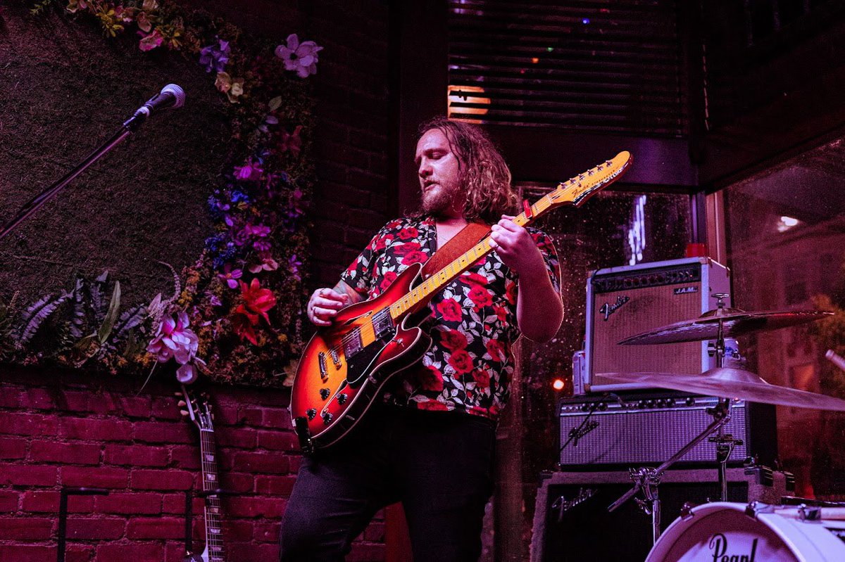 WakeMagnolia's tweet photo. Wishing everyone a nice and relaxing rainy Sunday from Akron, OH…
*
*
*
Photo by @thirdeyefeelings
#ohiomusic #livemusicphotography #rockmusicphotography #rainysunday #fenderstarcaster #fenderamps https://t.co/jNsMVx9JUB