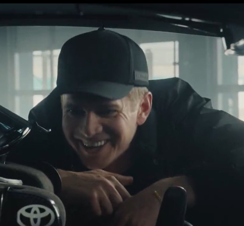 'she died' and it's a photo of hayden christensen smiling