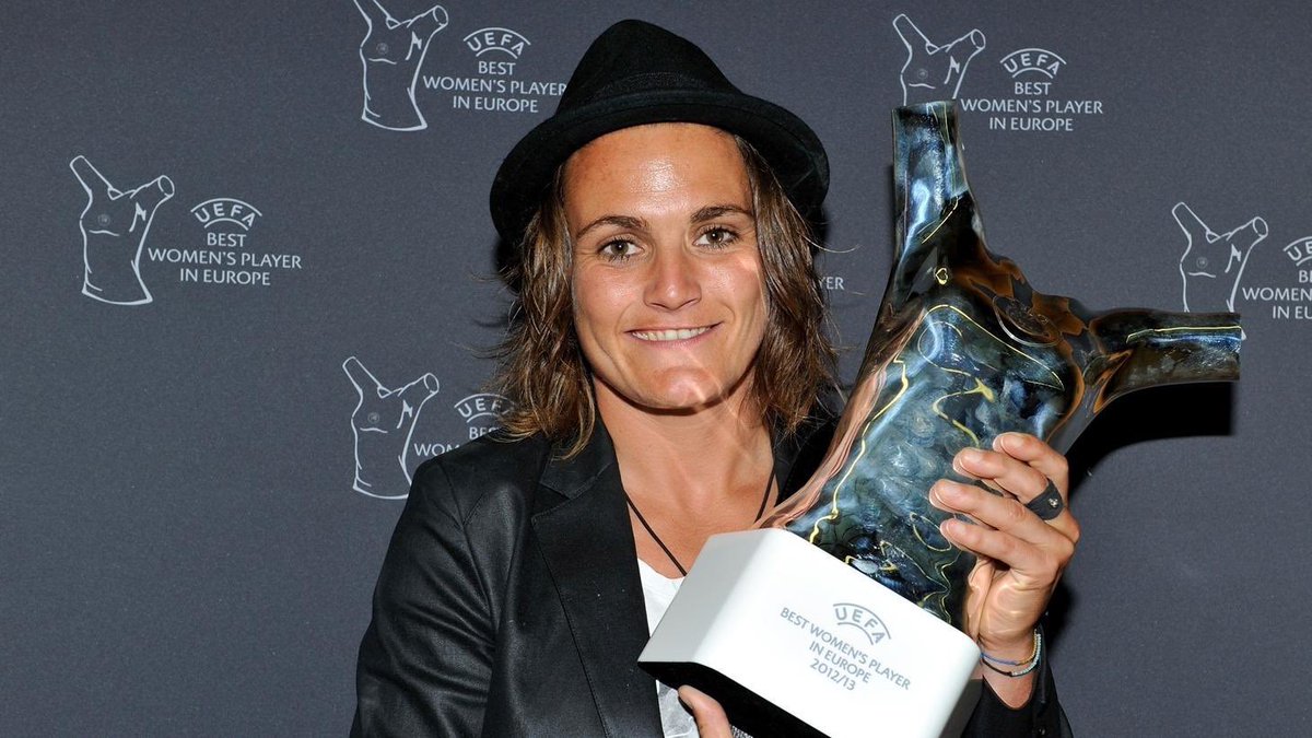 voltasport's tweet photo. 🎂 4️⃣6️⃣ Nadine #Angerer
@NAngerer cumple 46 años la exportera internacional alemana considerada de forma unanime la mejor guardameta histórica del fútbol femenino, ganó 2 Mundiales: 2003 y 2007, 5 Eurocopas: 1997, 2001, 2005, 2009, 2013 y 3 bronces Olímpicas: 2000, 2004, 2008. https://t.co/HM0E6Fwclr