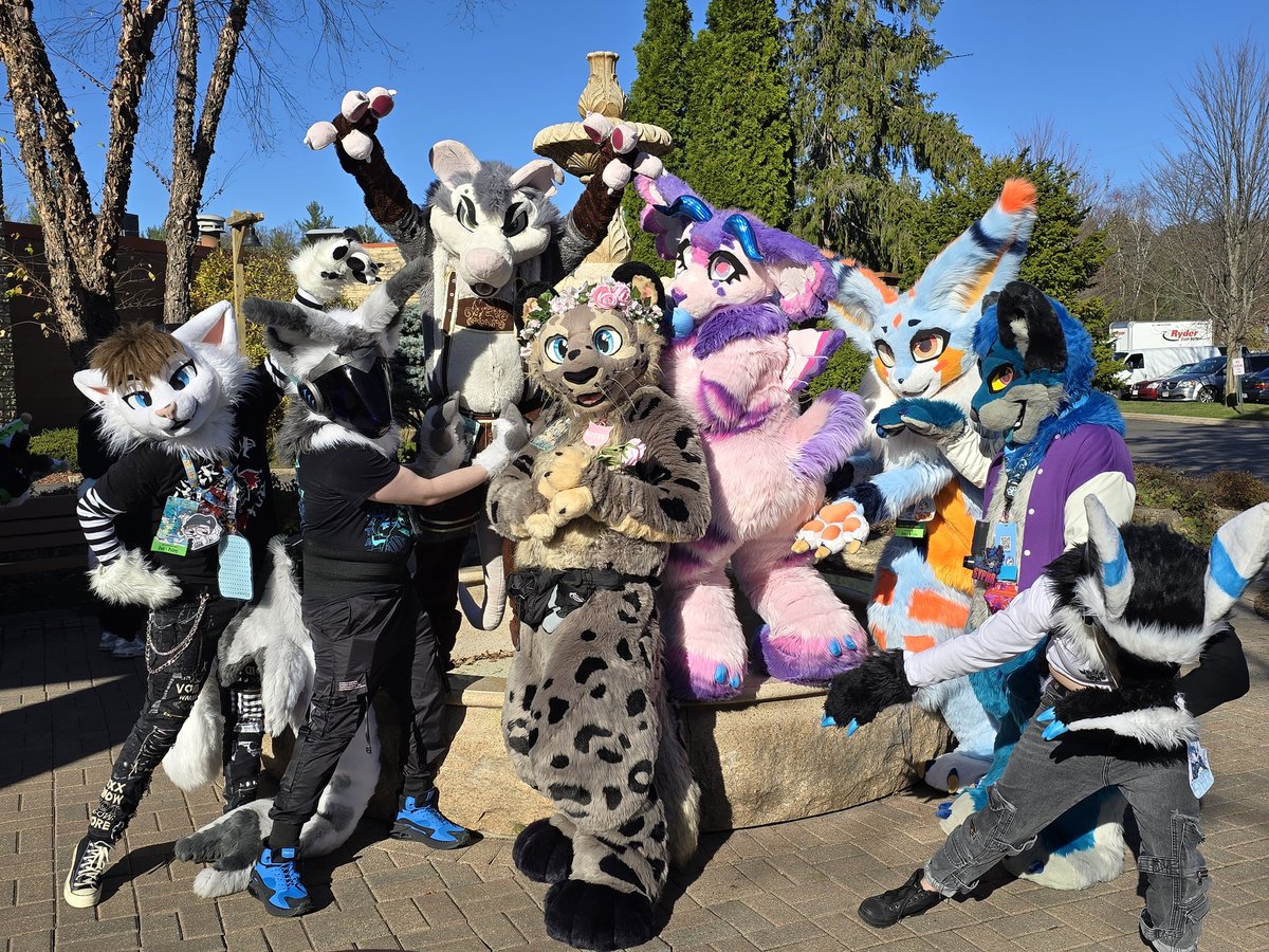 Aquatifreak 2024 #FursuitFriday #aquatifur2024 #Sneed #Broadway #HawkTuah2024 #vrchatfurry #gooning