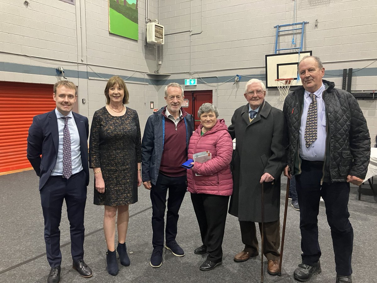 SeanKellyMEP's tweet photo. I had the honour of launching #Cllr.NoreenStokes successful
#LE24 campaign, when @FineGael won 3 seats in East Limerick . Spent a pleasant afternoon canvassing with her & her team in Kilfanane & helped Nicholas Hayes put up a few posters for #TeamFineGael . https://t.co/mgms5Jz1T6