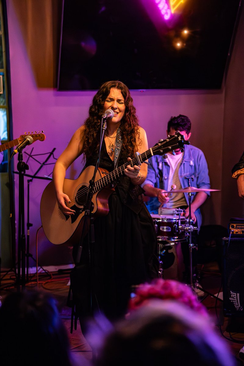 Maria McCausland tweet media