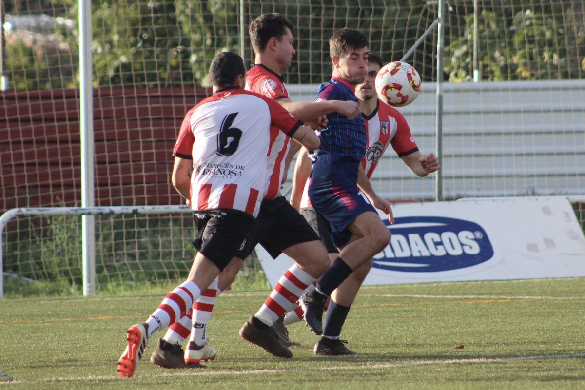 ComillasCF's tweet photo. 🏆🔵3ªRFEF🔵🏆|

⚽️¡LIGA! JORNADA 10⚽️
@clubdeportivoautol 0
@comillascf 3

Aquí os dejamos una colección de fotos, donde nuestro equipo se ha impuesto por 0-3 en La Manzanera, realizando un gran partido.👏🏻

¡TODOS JUNTOS!💙¡VAMOS AZULES! 
#somosazules https://t.co/TMlNtLiK6E