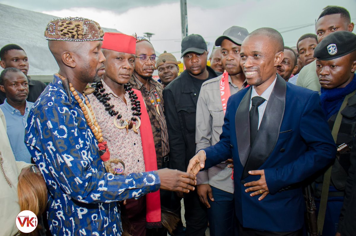 GaborienM's tweet photo. #CONSOMMONS VK À KIN#
En présence du SIFA Tshangu, Me @BoscoAmisi ,des chefs coutumiers, des cadres de l' @uncrdc Tshangu et de Kimbanseke-Est,J'ai généreusement offert le frais de garantie locative au federal Luc kulemfuka,pr le bon fxnement administratif du parti,ce sam 09nov. https://t.co/lC4pd5ST6x