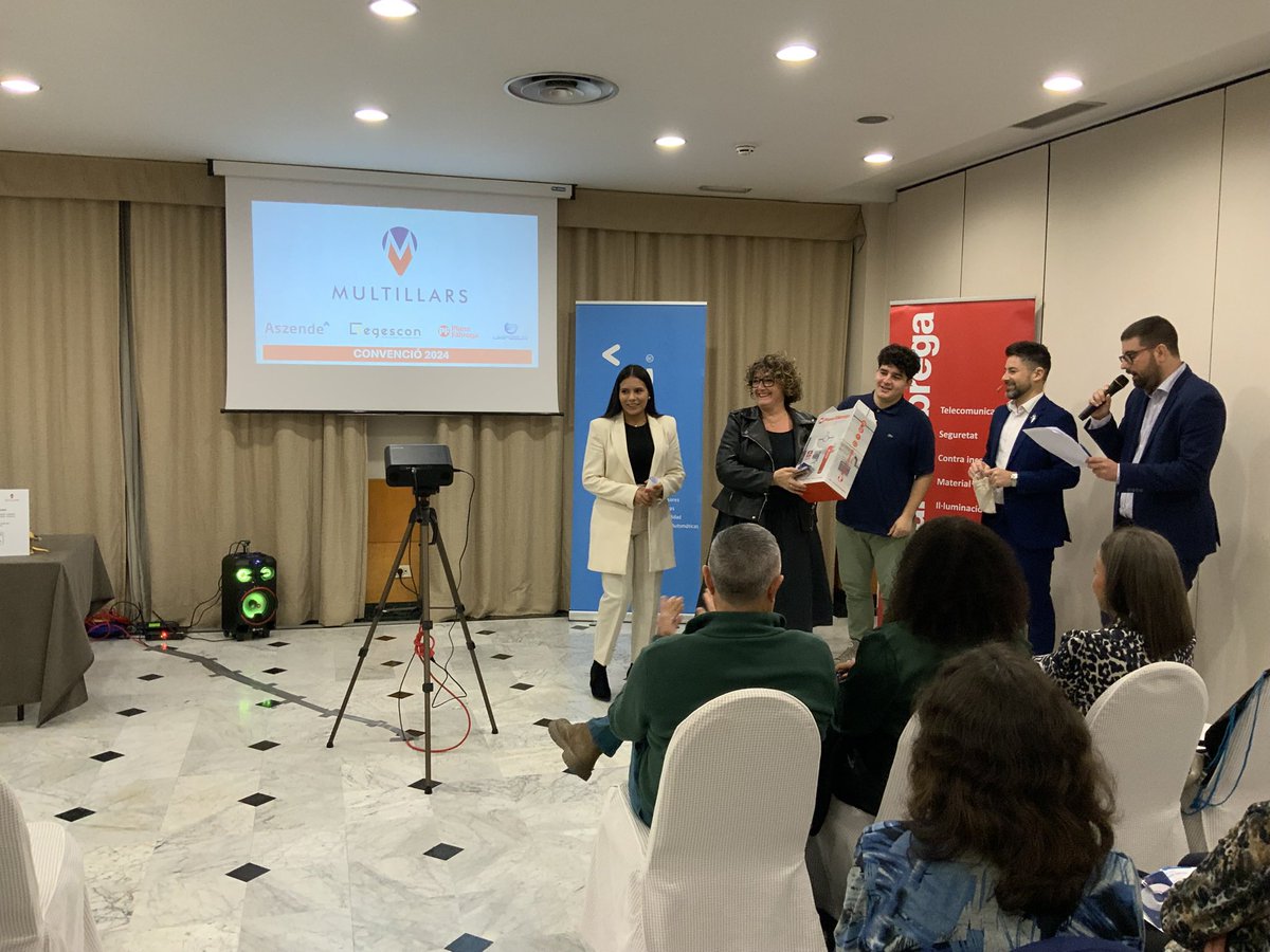 multillars's tweet photo. MULTILLARS vol expressar el més sincer agraïment a tots els presidents, clients i assistents de la nostra Convenció 2024! 🙌✨

Gràcies a la vostra participació, l’esdeveniment va ser un autèntic èxit. https://t.co/rp2TaUdMEQ