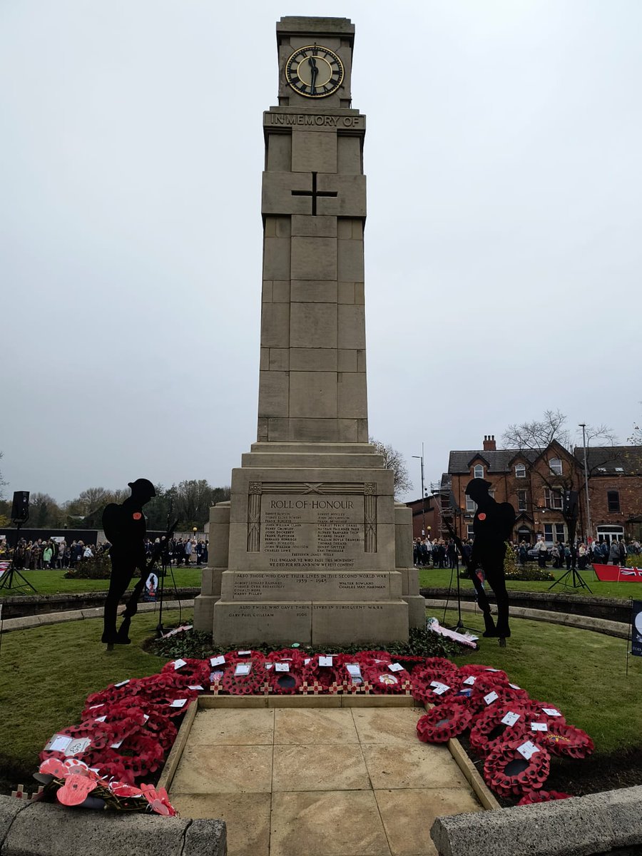 Social Lites WI 🕷 (@socialliteswi) on Twitter photo Social Lites WI was invited by <a href="/TraffordCouncil/">Trafford Council</a> to pay their respects at today's Remembrance Sunday service at the Cenotaph. Thank you to the ladies who laid a wreath on our behalf. #RememberanceDay2024 Social Lites WI was invited by <a href="/TraffordCouncil/">Trafford Council</a> to pay their respects at today's Remembrance Sunday service at the Cenotaph. Thank you to the ladies who laid a wreath on our behalf. #RememberanceDay2024