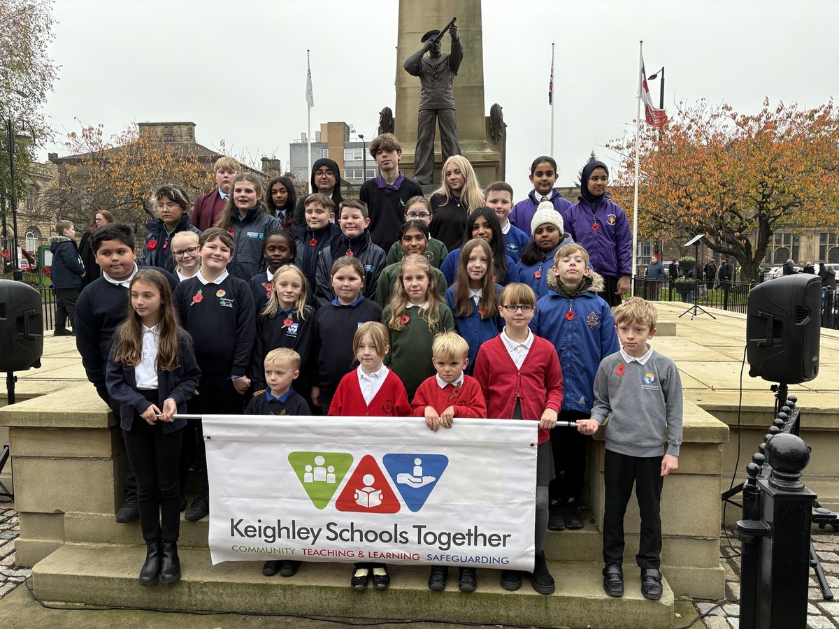 Victoria Primary School (@victoriaprimar3) on Twitter photo Two Key Stage 2 children represented school at the Keighley Remembrance service today. They laid our poppy wreath at the cenotaph alongside other Keighley schools. <a href="/N_StarAT/">Northern Star Academies Trust</a> Two Key Stage 2 children represented school at the Keighley Remembrance service today. They laid our poppy wreath at the cenotaph alongside other Keighley schools. <a href="/N_StarAT/">Northern Star Academies Trust</a>