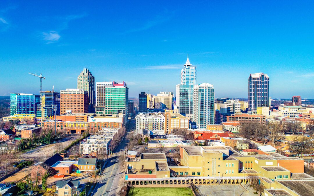 HireMovingHelp's tweet photo. 10 Reasons NOT to move to North Carolina....https://t.co/e9Vp1krzK7

#NorthCarolina #nc #Moving #explore #hiremovers https://t.co/vutRMHcOrK
