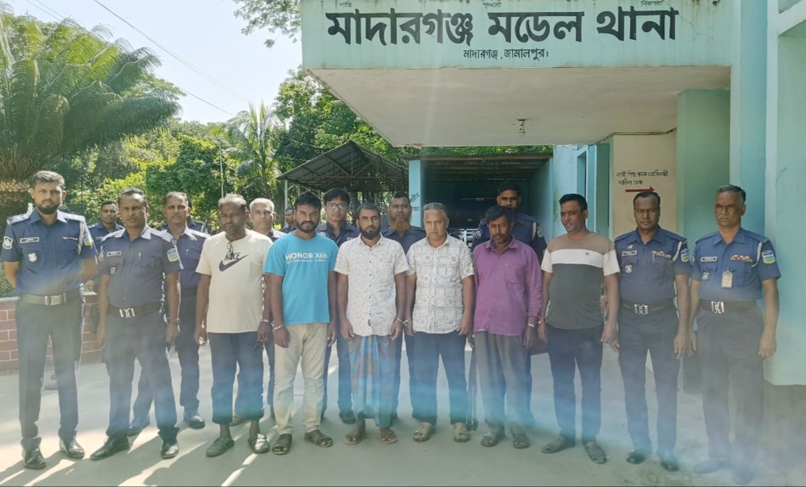 মাদারগঞ্জ উপজেলা আওয়ামীলীগ নেতা আতিকসহ নাশকতা মামলা আটক ৬