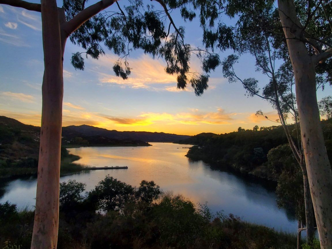 @eyesonSDskies (@eyesonsdskies) on Twitter photo Sunrise over Dixon Lake in Escondido this morning, from the incomparable Sean Peer. #sandiegoweather #CAwx Sunrise over Dixon Lake in Escondido this morning, from the incomparable Sean Peer. #sandiegoweather #CAwx