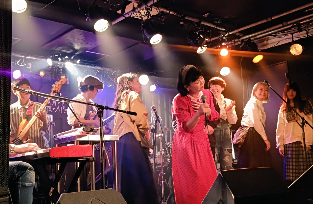 @真昼の月夜の太陽 11/10

真昼の月夜の太陽14周年パーティ最終日
-act-
✬柳本しほり（O.A） <a href="/rihosi12/">柳本しほり</a>
✬MARY.!!! <a href="/Mary3mo2/">MARY.＊アベマリナ</a>
✬The Bargains 
✬イツロモリとアベコ イン ヒラキテルユキ 
✬長内映里withマッスル・ブラザーズ 
✬サルパラダイス <a href="/salparadise2001/">サルパラダイス公式</a> 
 🎈14周年おめでとうございます
