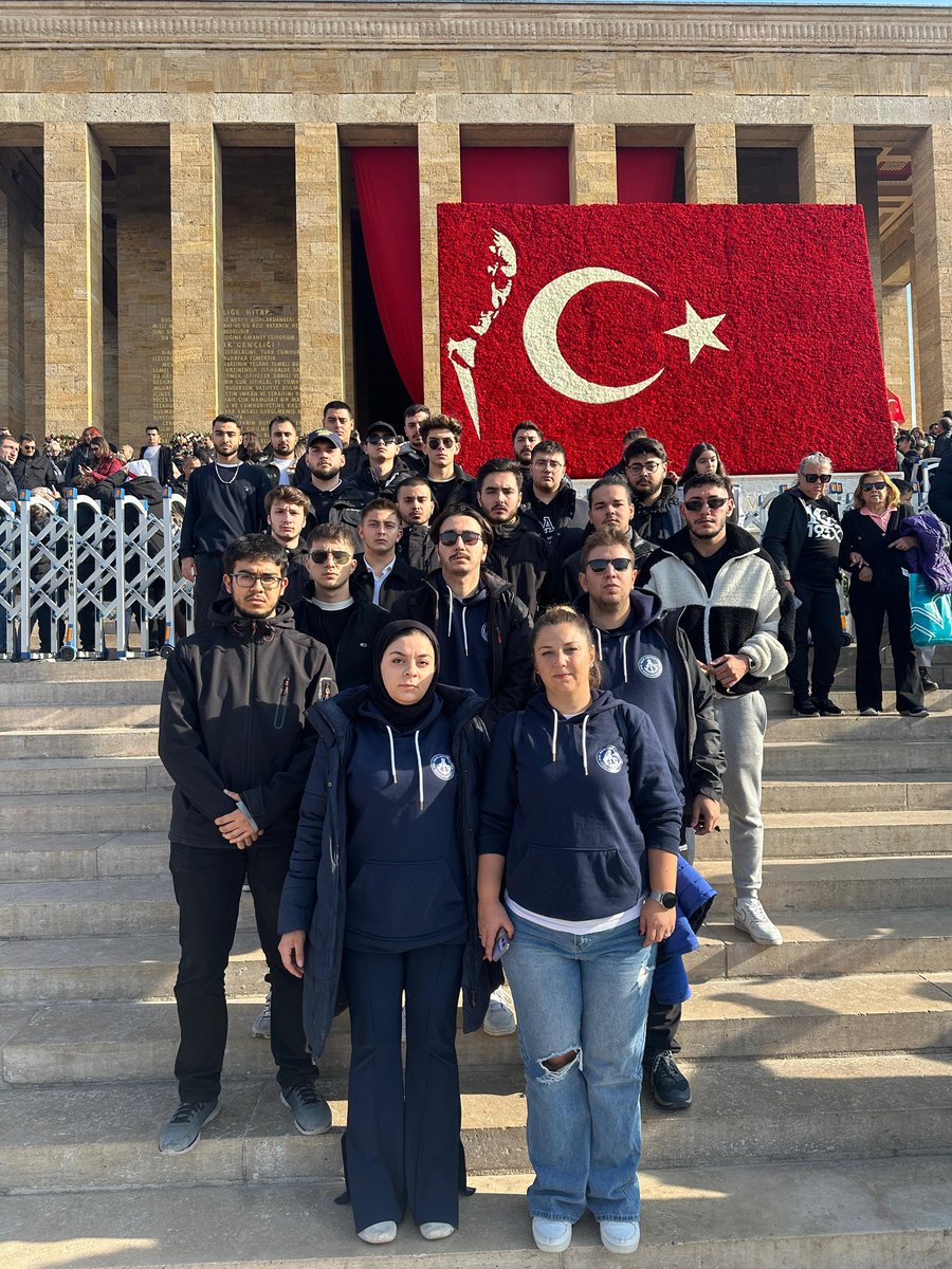 Atasının izinde, Piri Reis UNIGFB!

10 Kasım'da Anıtkabir ziyaretimizi gerçekleştirdik.

#UNIGFB